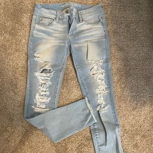 Light wash ripped skinny Jeans